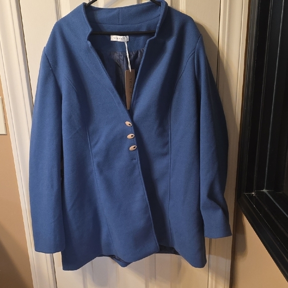 Tendency Jackets & Blazers - Stylish Women's Blue Blazer